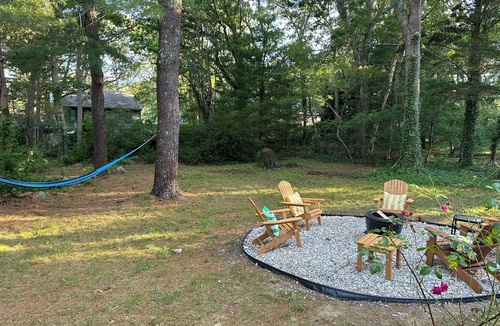 West Falmouth House | 4 bdrm/2 ba house in West Falmouth, 1 mi to Old Silver Beach