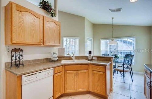 Solana House | 4 BDRM 3 Bath Home with Private Screened and Heated Pool- 15 Min to Disney