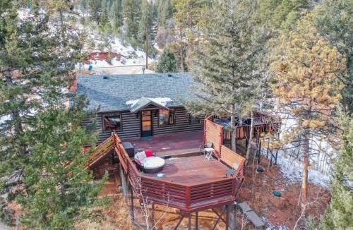 Cascade-Chipita Park House | 4 Bdrm Amazing Veiws