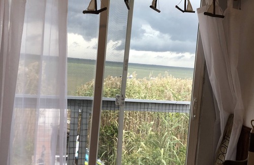 Bayberry Dunes House | 4 bdrm on large private beach. AC. Bayfront. Great view and gorgeous new deck!