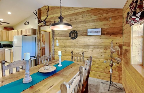 Alto House | 4 Bears 1 Cave | Wooded Views, Outdoor Space!