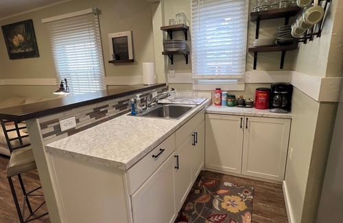 Cedar Rapids House | 4 Bed, 1 Bathroom Bungalow 8 blocks from Downtown!