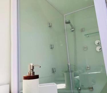 Brasted House | 4 Bed 17th century Coach House