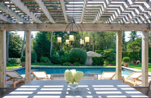 North Sea House | 4 Bed 2 Bath - Salt Water Pool Close & Beaches