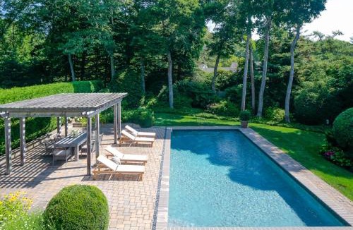 North Sea House | 4 Bed 2 Bath - Salt Water Pool Close & Beaches