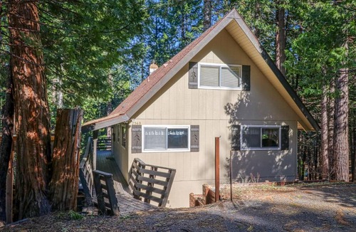 Arnold House | 4 Bed 2 Bath Vacation home in Arnold