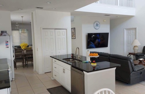 Sunset Lakes House | 4 Bed,3.5 Bath, 2 Masters Sf Pool/Kiddie Pool, Lakeside