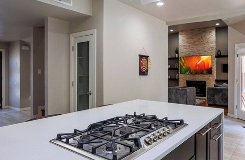 El Paso House | 4 Bed, 3.5 Bath Home with Heated Pool