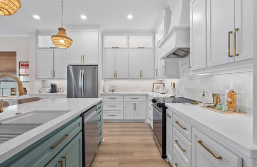 Terramar Beach House | 4 bed 3 bath Family Friendly Home in Marvelous Galveston with Pool Access & Wifi