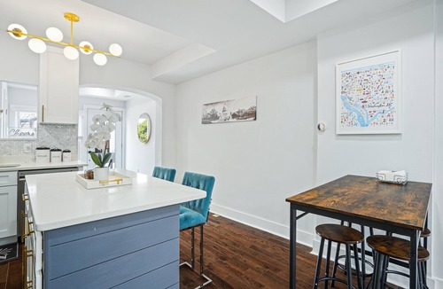 Brookland House | 4 Bed 3 Bath Home by Catholic University & Union Market 15 min from White House