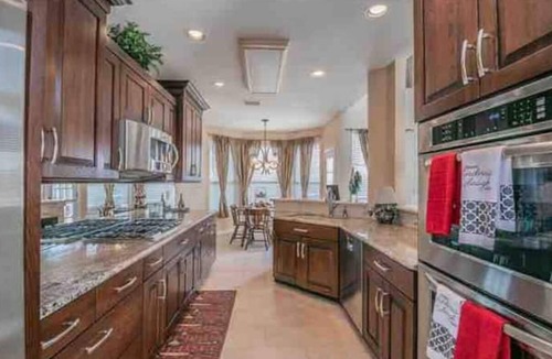 Fossil Creek House | 4 bed 3 bath house 20 from DFW Airport