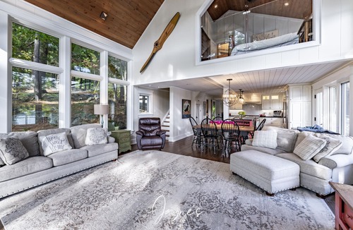 Windermere Cottage | 4 bed 4 bath cottage on Lake Rosseau