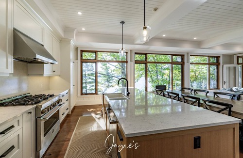 Minett Cottage | 4 bed 4 bath cottage on Lake Rosseau