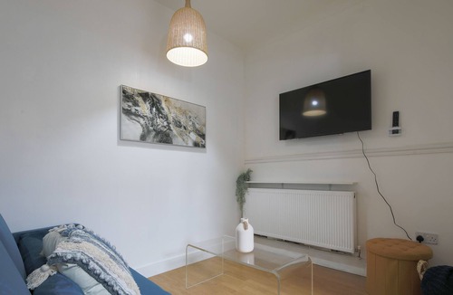 Splott House | 4 Bed Central Renovated House