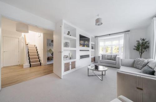 Moggerhanger House | 4-Bed Home for Contractors & Relocation - Sleeps 8