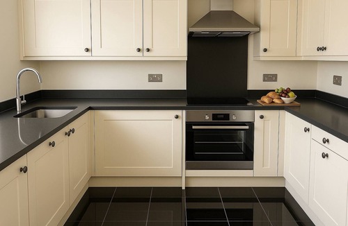 Maidenhead House | 4-Bed Home in Maidenhead