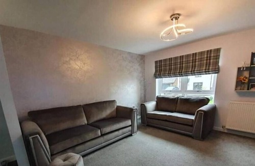 Elgin House | 4-Bed House in Elgin, optional fee for hot tub