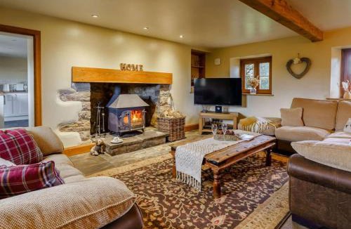 Llanvair Kilgeddin House | 4 Bed in Abergavenny oc-88014