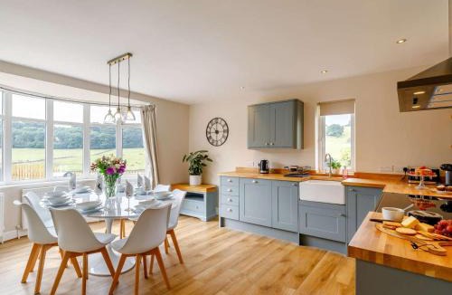 Alsop en le Dale House | 4 Bed in Ashbourne oc-88935