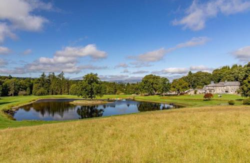 Bala House | 4 Bed in Bala 75288