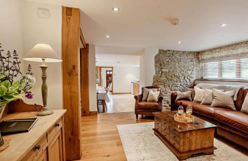 Nunney House | 4 Bed in Bath 27808