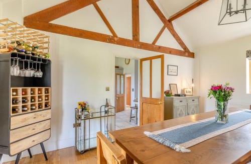 Eccleshall House | 4 Bed in Bishops Offley 93215