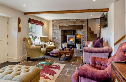 Bwlch House | 4 Bed in Brecon oc-90596