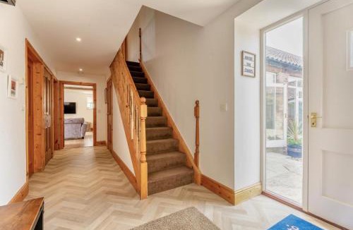 Scawton House | 4 Bed in Cawton oc-t32408