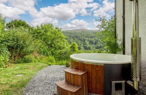 Corwen House | 4 Bed in Corwen oc-88868