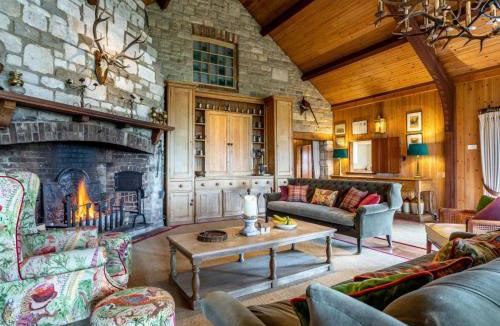 Dorchester House | 4 Bed in Dorchester 80513