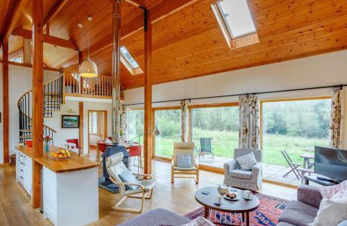 Muirshearlich House | 4 Bed in Fort William 78875