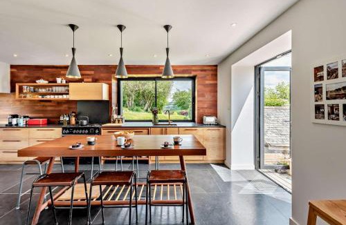 Barnstaple House | 4 Bed in Goodleigh oc-e29107