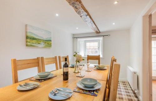 Hackthorpe House | 4 Bed in Hackthorpe SZ321