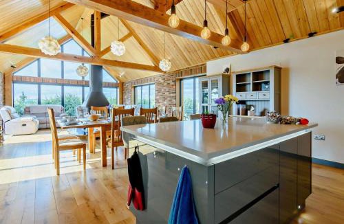 Cowbeech House | 4 Bed in Hailsham oc-91157