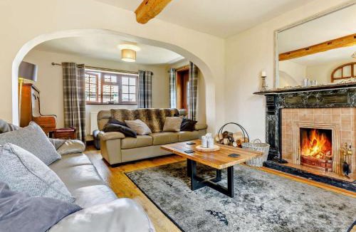 Westbrook Court House | 4 Bed in Hereford oc-44213