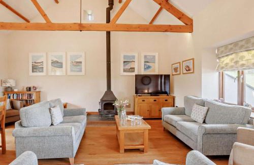 Launceston House | 4 Bed in Launceston oc-brhig