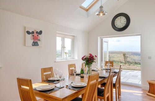 Llangeler House | 4 Bed in Llandysul oc-66640