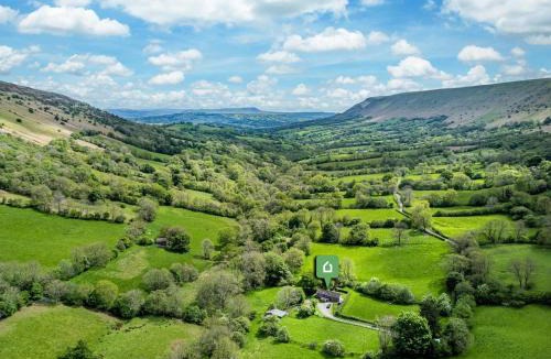 Longtown House | 4 Bed in Longtown 86497