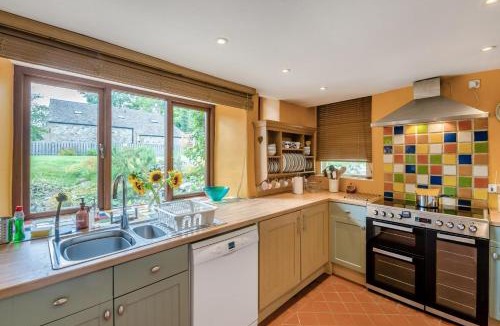 Malham House | 4 Bed in Malham oc-c32684