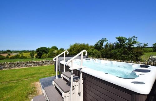 Menai Bridge House | 4 Bed in Menai Bridge oc-bow16