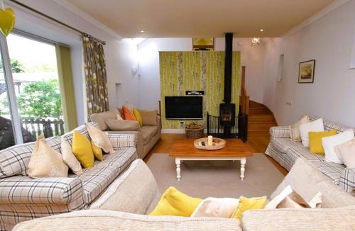 Moffat House | 4 Bed in Moffat 82374