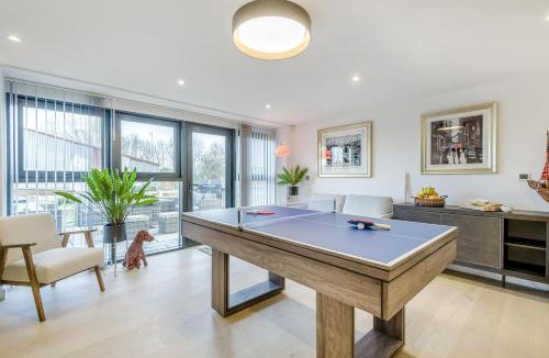 Pershore House | 4 Bed in Penshore oc-t34672