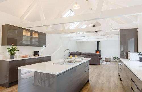 Redruth House | 4 Bed in Redruth oc-85825