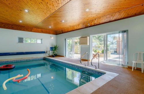 Netley House | 4 Bed in Southampton oc-82920