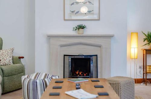 Netley House | 4 Bed in Southampton oc-82920