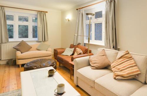 Studland House | 4 Bed in Studland DC046