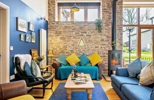 Llanfihangel Tal-y-llyn House | 4 Bed in Talgarth BN182