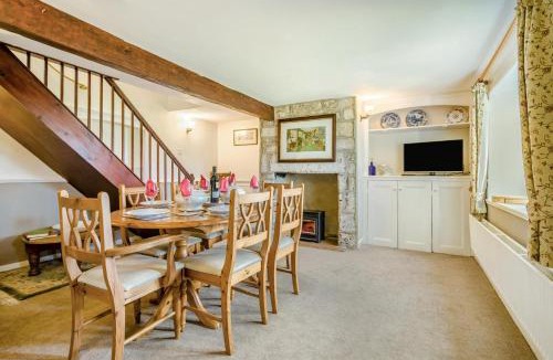 Cranmore House | 4 Bed in Tansey oc-h34671
