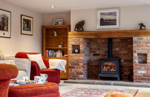 Tirley House | 4 Bed in Tirley 41216