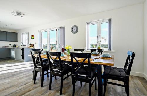 Penrith House | 4 Bed in Winkskill 89353